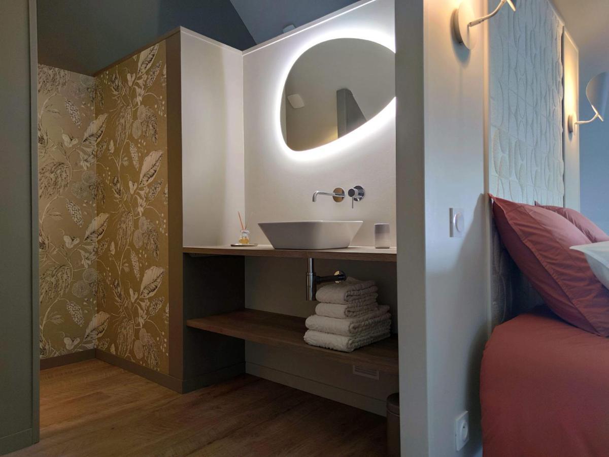 La Douce Halte - Gites Avec Spa Ou Sauna Saint-Ouen-Des-Toits Exteriör bild